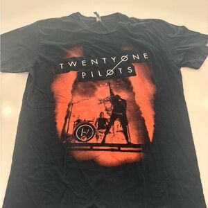 Twenty-One Pilots 2017 Tour Black Graphic T-Shirt Size M